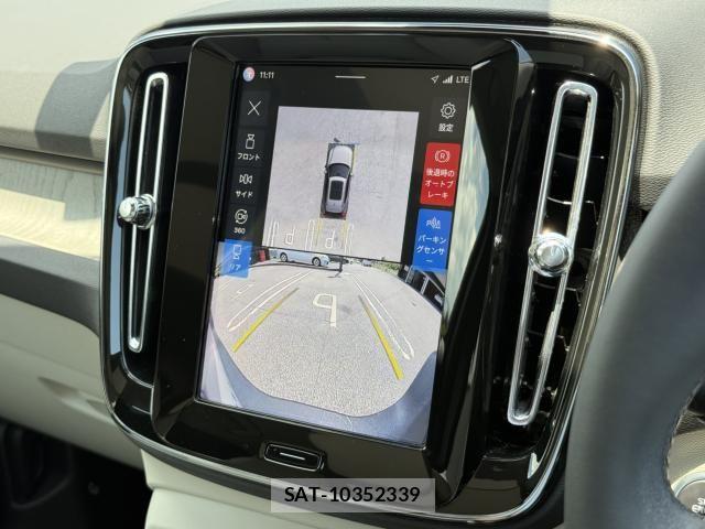 Volvo XC40 2024-10 7226811-5