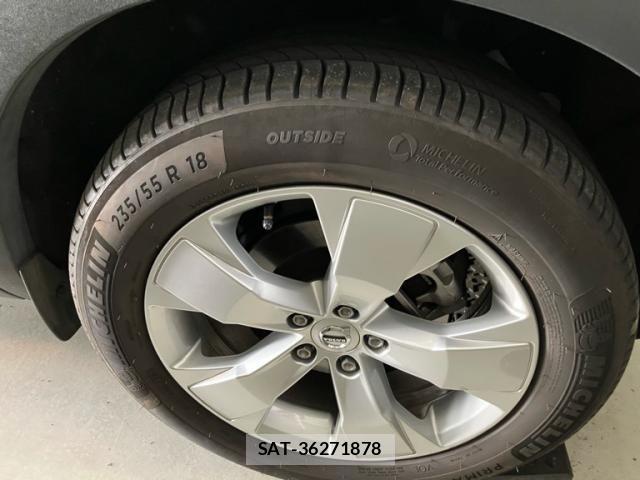 Volvo XC40 2021-09 7252752-9