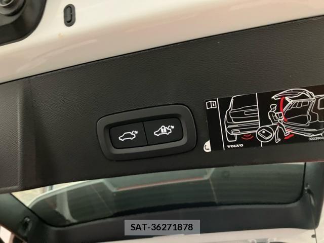 Volvo XC40 2021-09 7252752-12