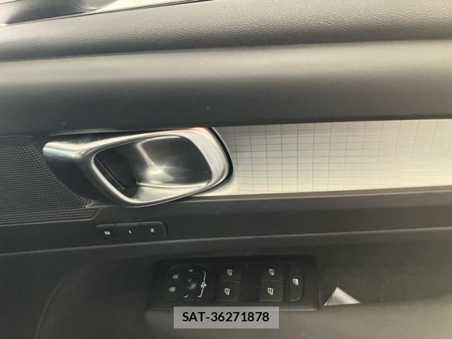 Volvo XC40 2021-09 7252752-16