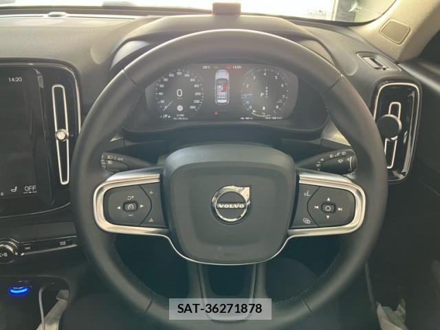 Volvo XC40 2021-09 7252752-18