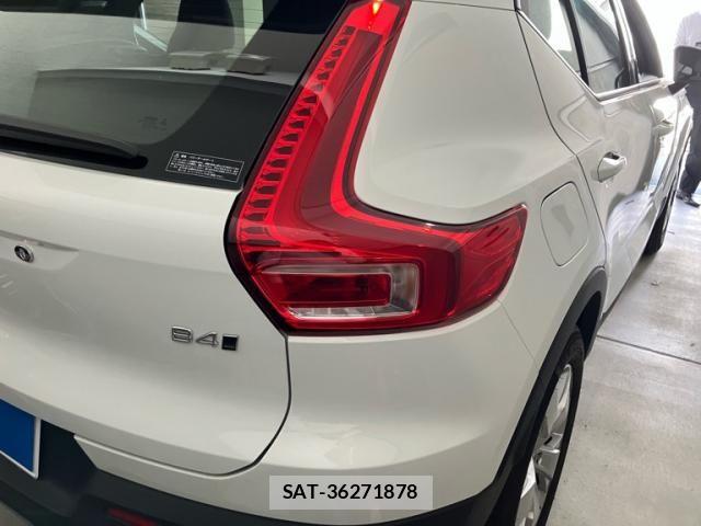 Volvo XC40 2021-09 7252752-3