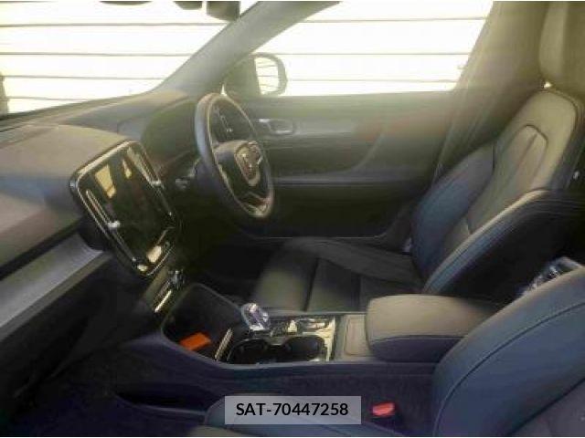 Volvo XC40 2025-01 7252748-1