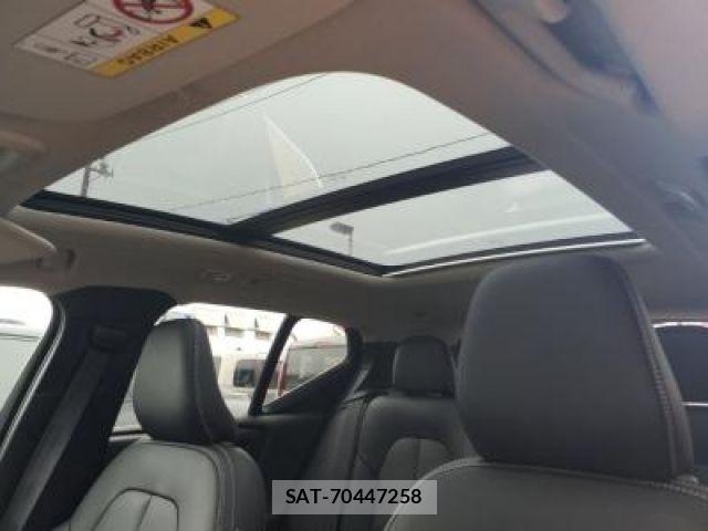 Volvo XC40 2025-01 7252748-4