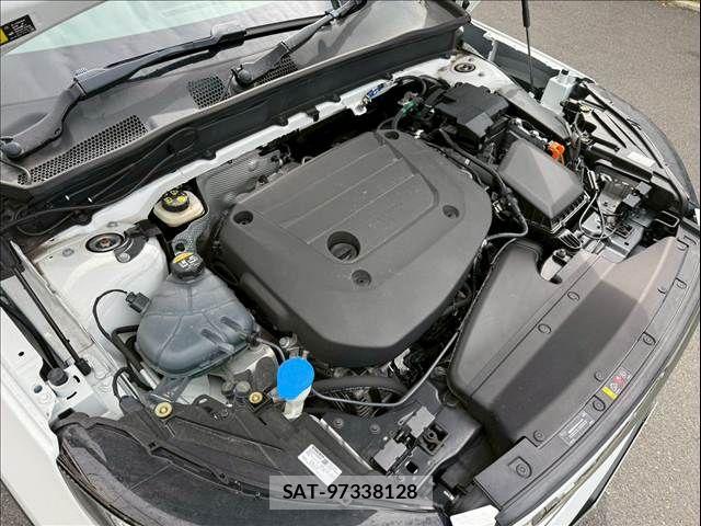 Volvo XC40 2023-07 7252749-11