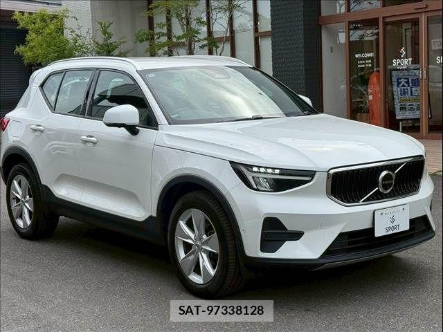 Volvo XC40 2023-07 7252749-15