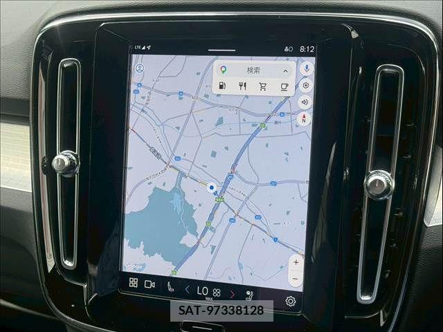 Volvo XC40 2023-07 7252749-3