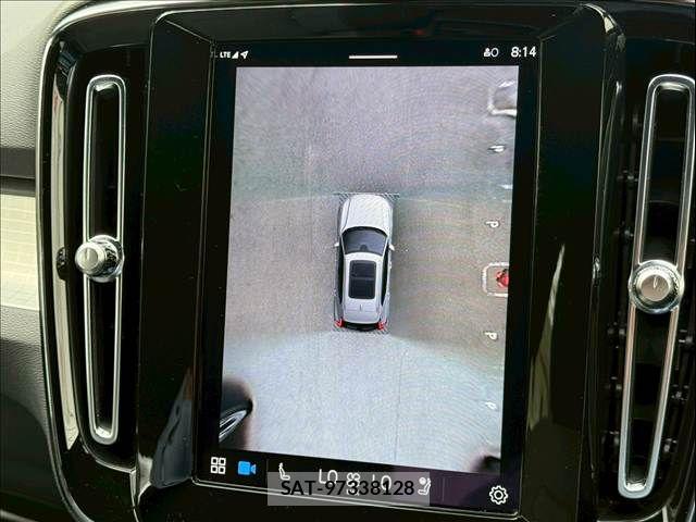 Volvo XC40 2023-07 7252749-4