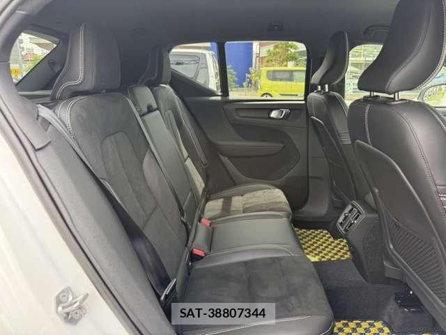 Volvo XC40 2019-11 7273233-9