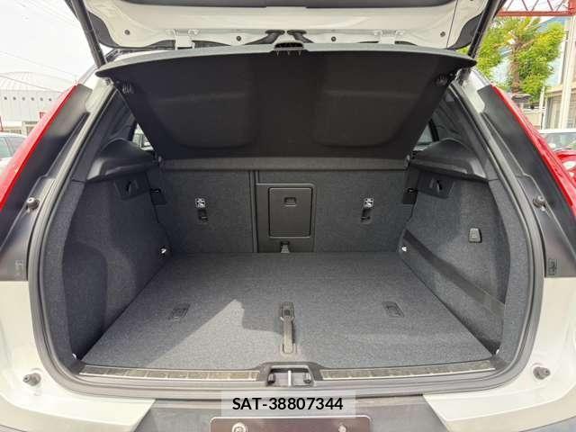 Volvo XC40 2019-11 7273233-12