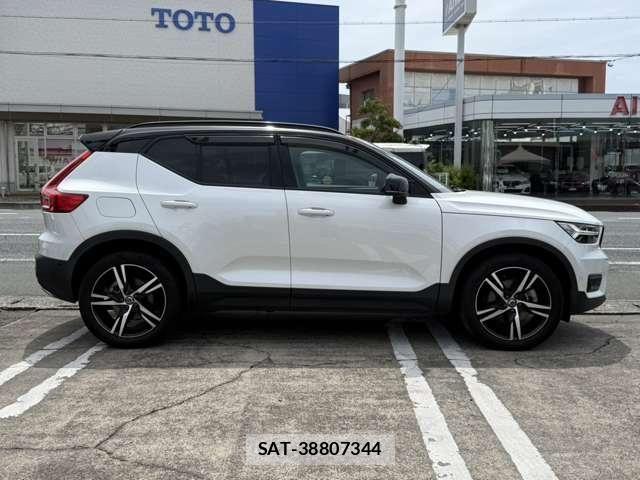 Volvo XC40 2019-11 7273233-5