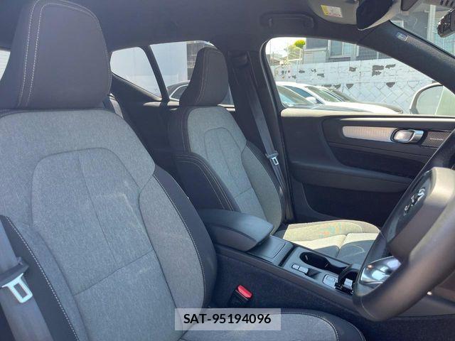 Volvo XC40 2023-07 7273230-12