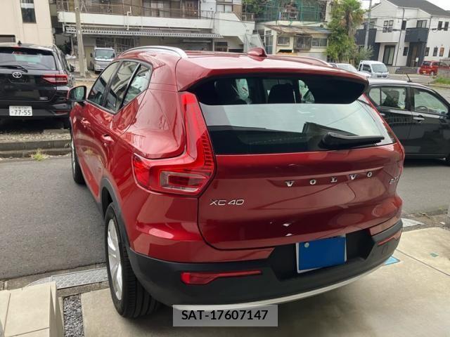 Volvo XC40 2021-12 7272696-10
