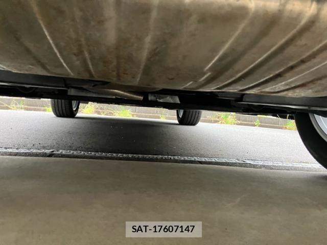 Volvo XC40 2021-12 7272696-12
