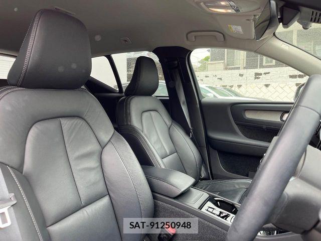 Volvo XC40 2023-04 7273229-12