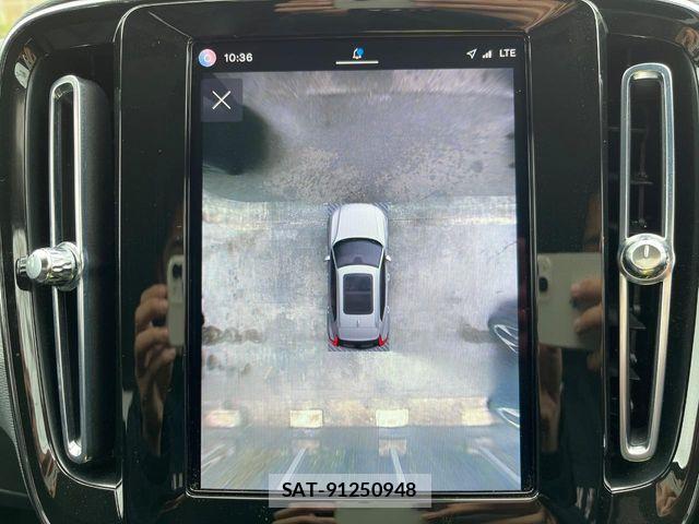Volvo XC40 2023-04 7273229-5