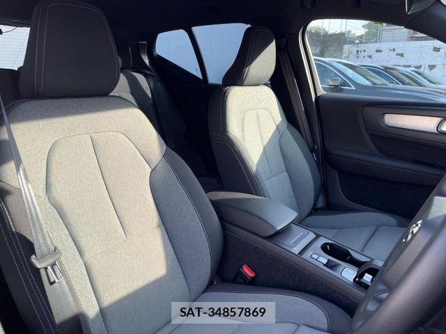 Volvo XC40 2022-03 7273232-11