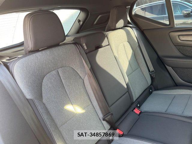 Volvo XC40 2022-03 7273232-12