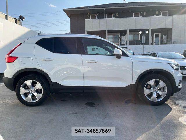 Volvo XC40 2022-03 7273232-17