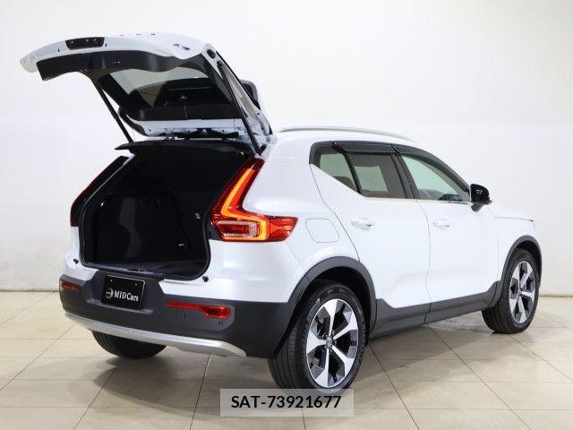 Volvo XC40 2024-01 7330991-9