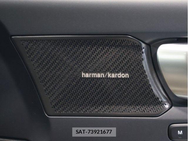 Volvo XC40 2024-01 7330991-25