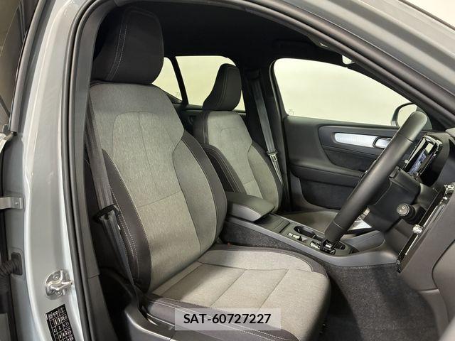 Volvo XC40 2024-06 7330993-12