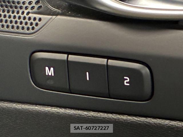 Volvo XC40 2024-06 7330993-14