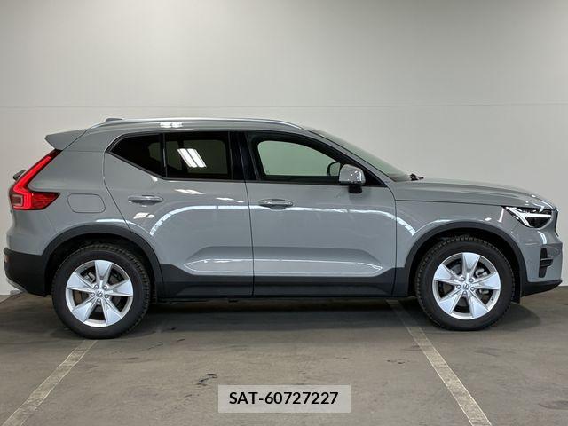 Volvo XC40 2024-06 7330993-5