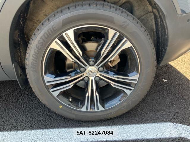 Volvo XC40 2020-03 7330996-8