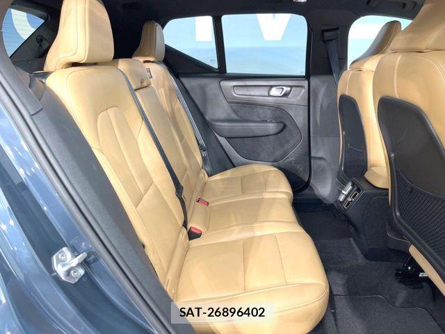 Volvo XC40 2018-12 7330995-9