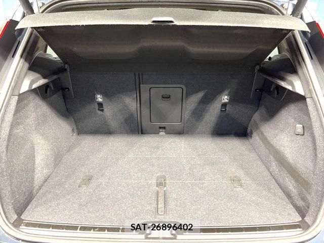 Volvo XC40 2018-12 7330995-12