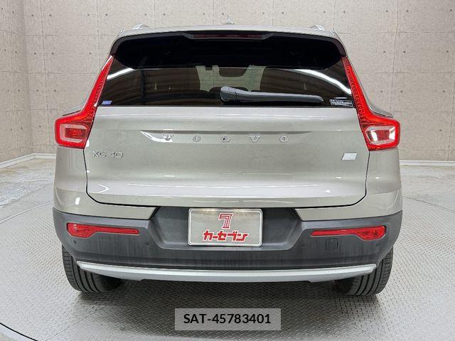 Volvo XC40 2021-09 7330999-11