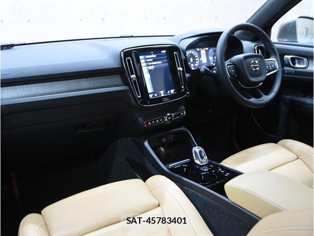 Volvo XC40 2021-09 7330999-14
