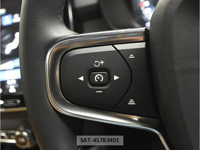 Volvo XC40 2021-09 7330999-16