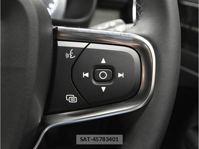 Volvo XC40 2021-09 7330999-17