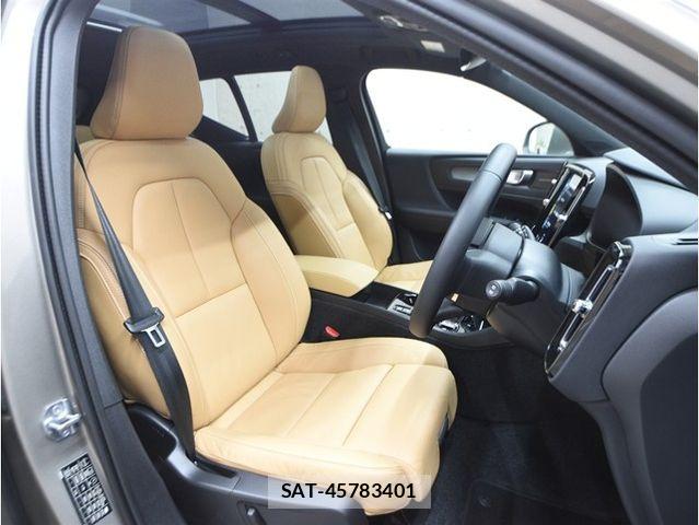 Volvo XC40 2021-09 7330999-3
