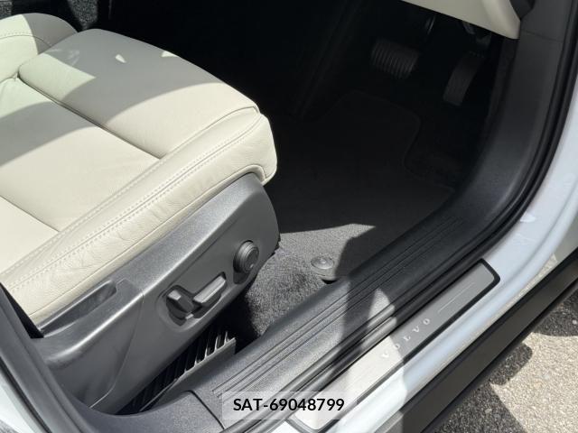 Volvo XC40 2024-08 7330994-24
