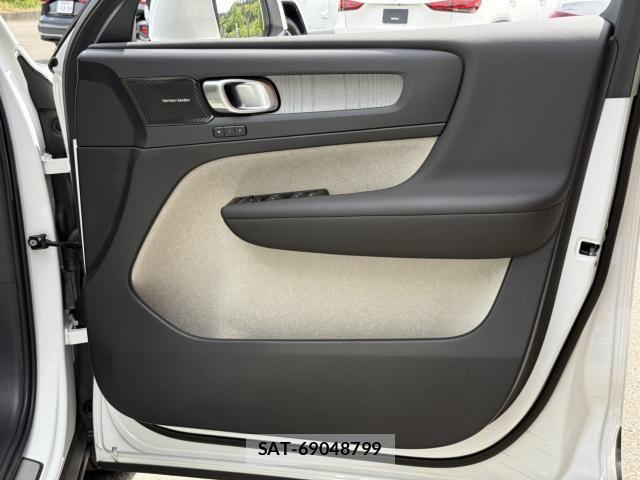 Volvo XC40 2024-08 7330994-25