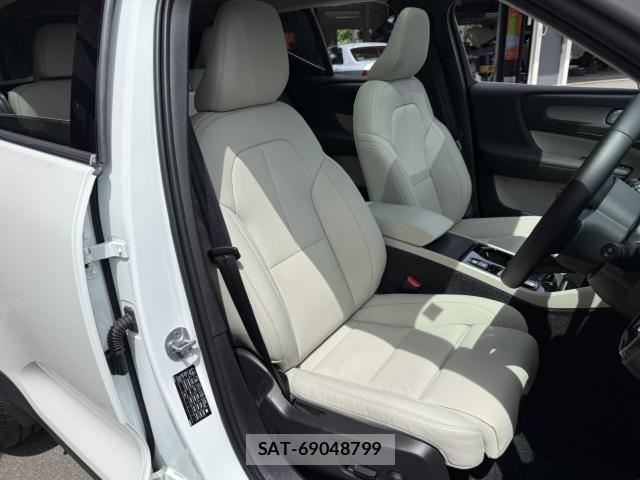 Volvo XC40 2024-08 7330994-5