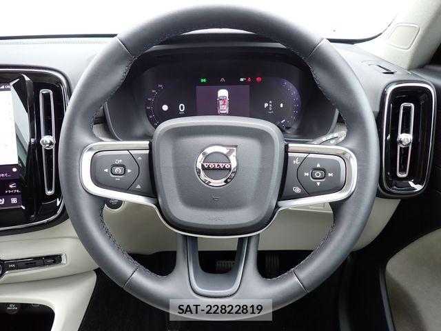 Volvo XC40 2024-10 7360368-11
