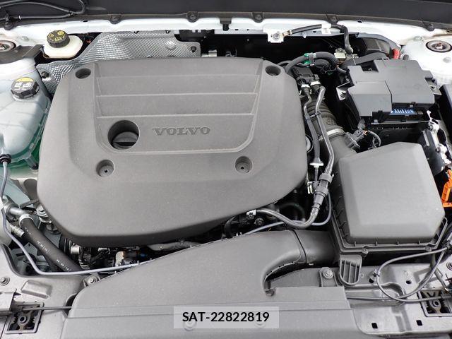 Volvo XC40 2024-10 7360368-28