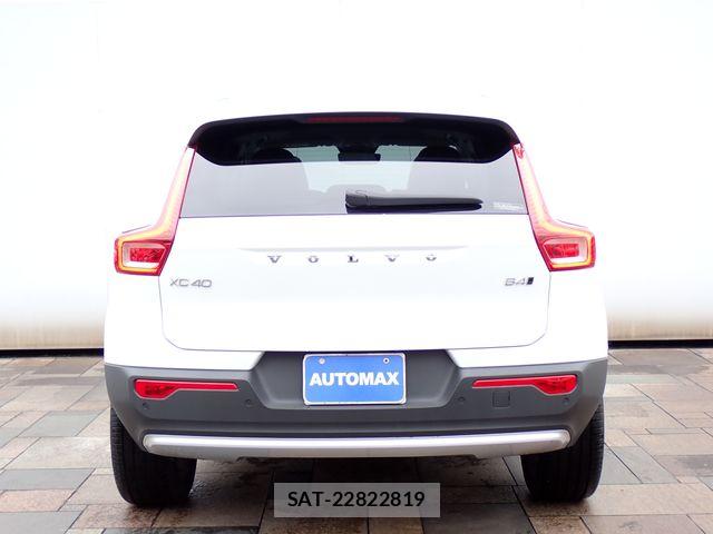 Volvo XC40 2024-10 7360368-5