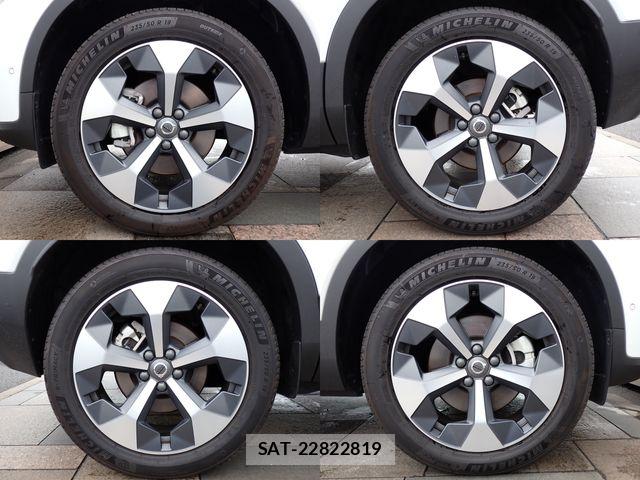Volvo XC40 2024-10 7360368-8