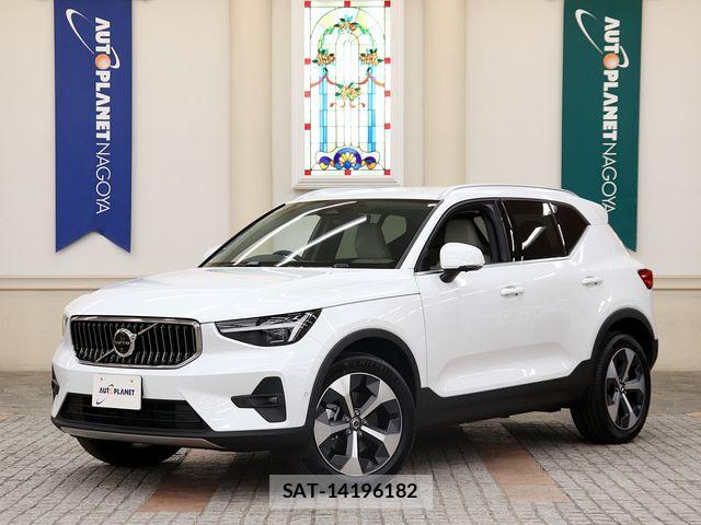 Volvo XC40 2025-09 7360365-0