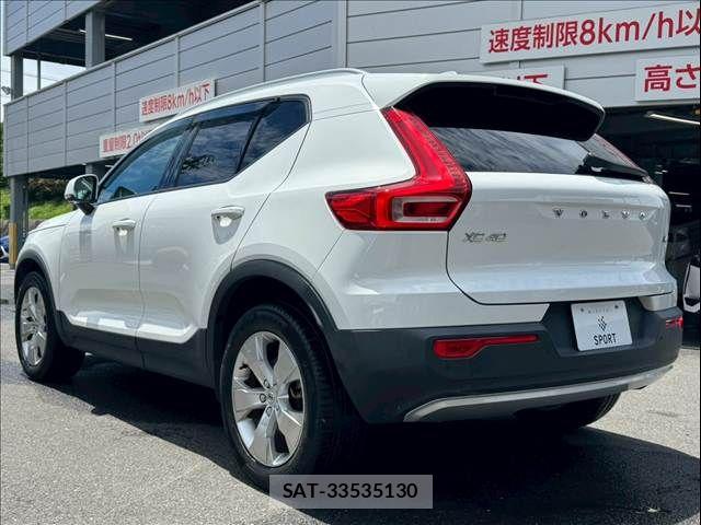 Volvo XC40 2021-09 7360371-16