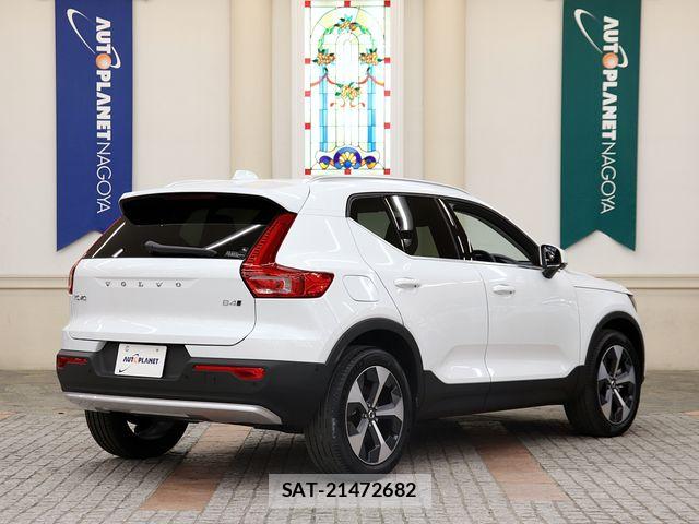 Volvo XC40 2025-09 7360366-2