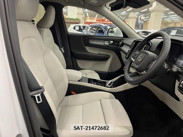 Volvo XC40 2025-09 7360366-3