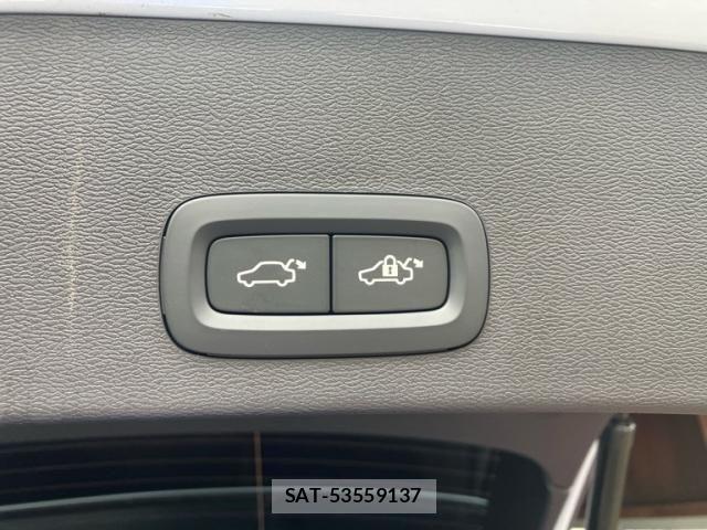 Volvo XC40 2024-07 7360369-28