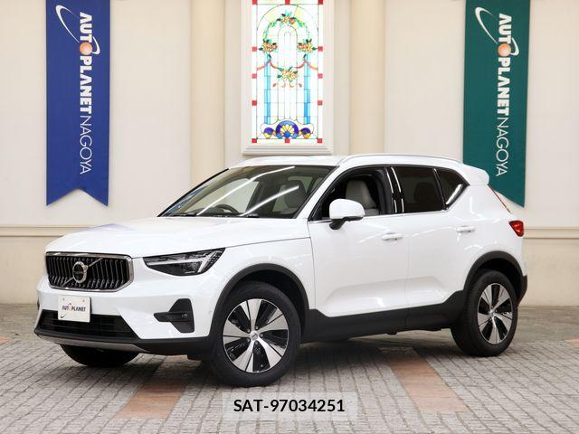 Volvo XC40 2025-09 7394720-0