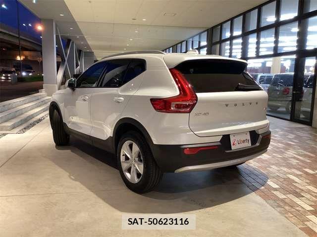Volvo XC40 2023-06 7458691-9
